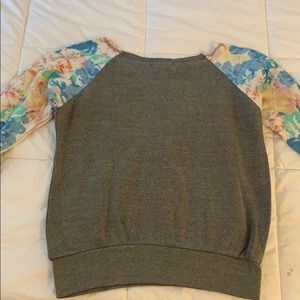 Ocean Drive Tops - Floral sleeve printed sweatshirt Sz M Ocean Drive Tops - Floral sleeve printed sweatshirt Sz M
